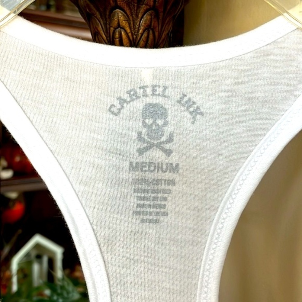 Brand New Cartel Ink White Racerback Tank Top Red Lips Skull Crossbones Punk - Picture 3 of 12